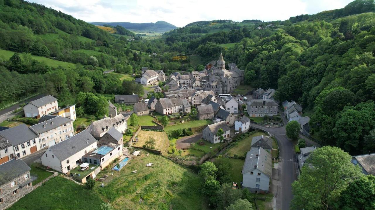 Rose, 4 Pers. Saint Antoine, Orcival, Sancy *
